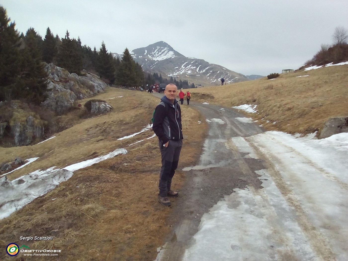 01 - Arrivo ai Piani di Artavaggio.jpg